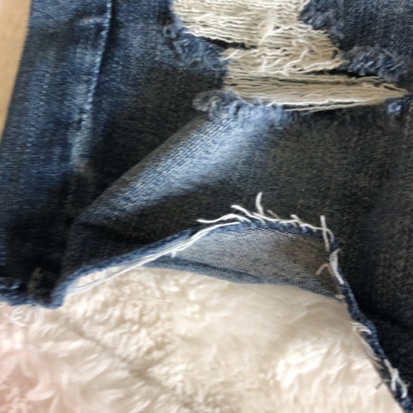 American Eagle Hi-Rise Shortie Jean Shorts - Picture 3 of 8